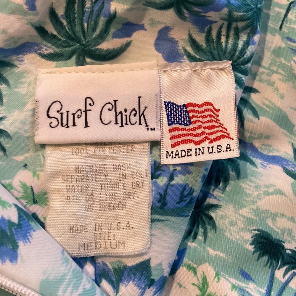 Surf Chick - Picture 5 of 6